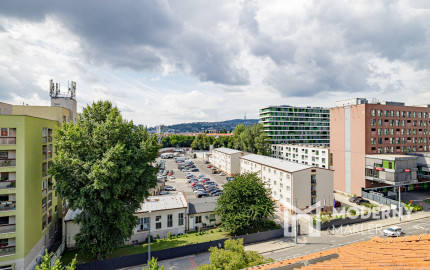 Na predaj zariadený 3-izbový mezonet na Košickej - Nivy