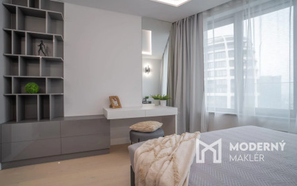 Na prenájom štýlový 3-izbový byt v SKYPARK RESIDENCE s panoramatickým výhľadom