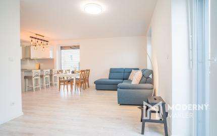 Na prenájom kompletne zariadený 4-izbový byt s benefitmi rodinného domu v Rovinke