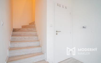 Na prenájom kompletne zariadený 4-izbový byt s benefitmi rodinného domu v Rovinke