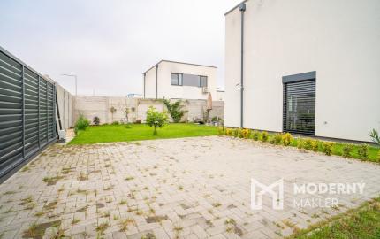 Na prenájom kompletne zariadený 4-izbový byt s benefitmi rodinného domu v Rovinke