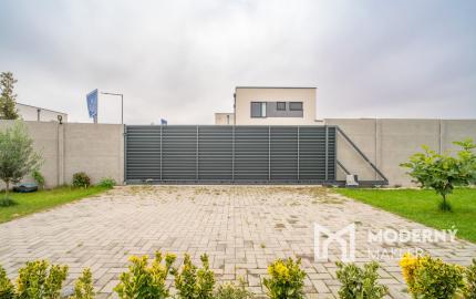 Na prenájom kompletne zariadený 4-izbový byt s benefitmi rodinného domu v Rovinke