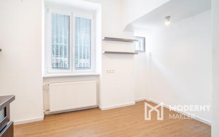 Na prenájom obchodný priestor v samotnom centre Bratislavy