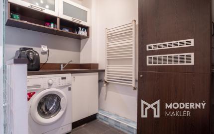 Na prenájom obchodný priestor v samotnom centre Bratislavy