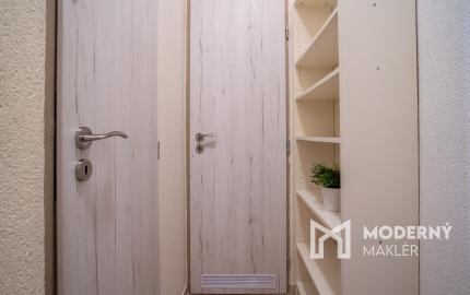 Na prenájom priestranný 3 izbový byt s balkónom v Malackách