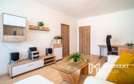 Na prenájom priestranný 3 izbový byt s balkónom v Malackách