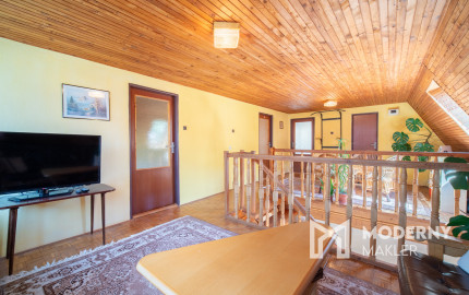 Na predaj 6-izbový rodinný dom v obci Podkriváň