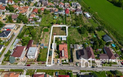 Na predaj pozemok pripravený na výstavbu v Pate