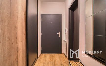 Na predaj 2-izbový byt s loggiou v Šamoríne