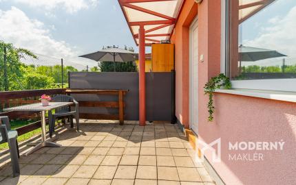 Na predaj 2-izbový byt v Senci pri jazerách s terasou