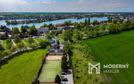 Na predaj 2-izbový byt v Senci pri jazerách s terasou