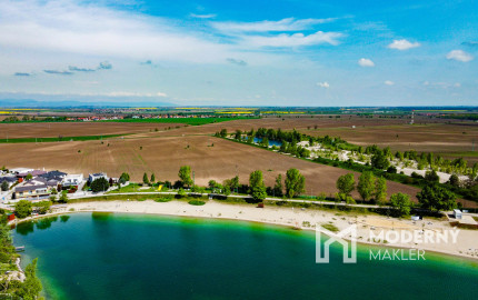 Na predaj 2-izbový byt v Senci pri jazerách s terasou