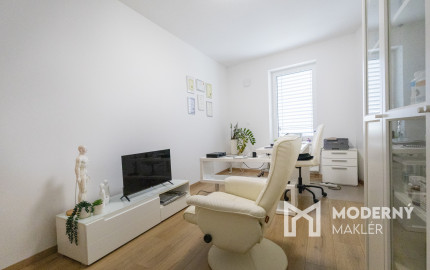 Na prenájom 3-izbový byt v centre mesta Dunajská Streda