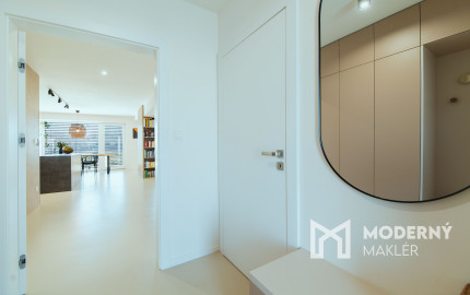 ZNÍŽENÁ CENA: Na predaj moderný rodinný dom v Skalke nad Váhom