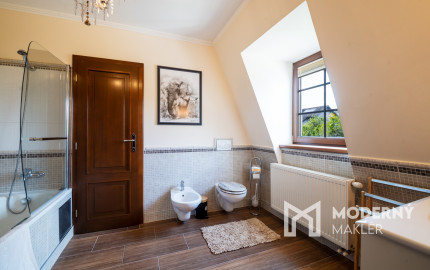 Na predaj nadštandardný rodinný dom s bazénom, Soblahov