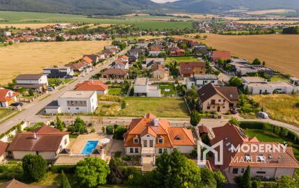 Na predaj nadštandardný rodinný dom s bazénom, Soblahov