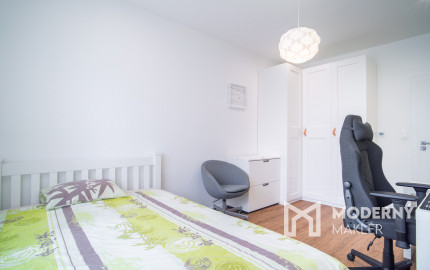 Na predaj priestranný 4-izbový rodinný dom s dvojgarážou v obci Báč