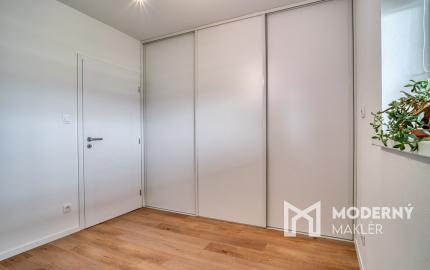 Na predaj výnimočný 4-izbový byt v obci Tomášov