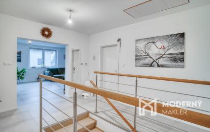 Na predaj výnimočný 4-izbový byt v obci Tomášov