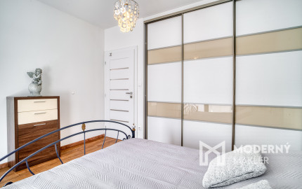 Na prenájom kompletne zariadený 2-izbový byt v centre Trnavy