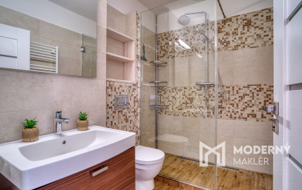 Na prenájom kompletne zariadený 2-izbový byt v centre Trnavy