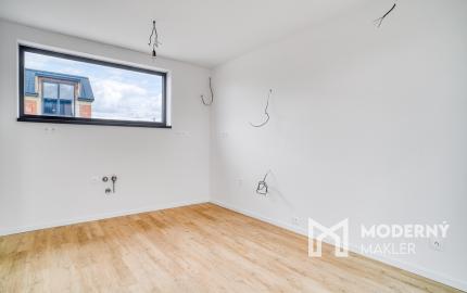 Na predaj 3-izbový rodinný dom pri jazere Nové Košariská