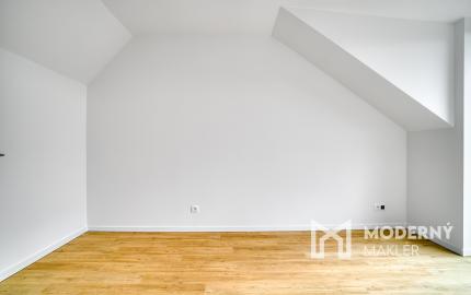 Na predaj 3-izbový rodinný dom pri jazere Nové Košariská