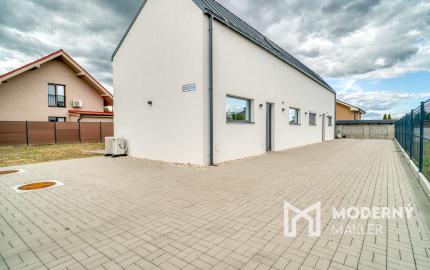 Na predaj 3-izbový rodinný dom pri jazere Nové Košariská