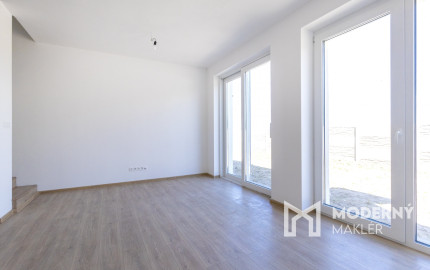 Na predaj 4 izbová bytová jednotka v dvojdome v Lehniciach