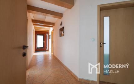 Na predaj rodinný dom s pozemkom a investičným potenciálom v Trenčíne