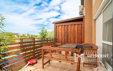 Na predaj dom so vstupom do súkromného jazera v Hrubej Borši