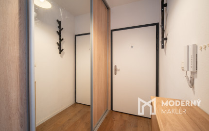 Na prenájom 2-izbový byt v Bratislave - mestská časť Ružinov