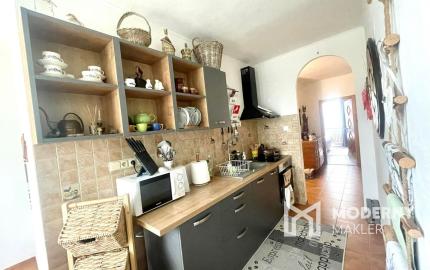 Exkluzívna ponuka 3 izb. veľkometrážného bytu v Bánovciach n/B s balkónom a pivnicou- SEVER