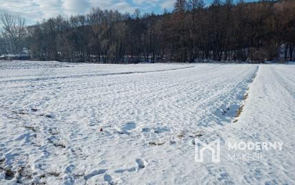 Exkluzívna ponuka rovinatého pozemku v obci Malé Hoste - 978m2