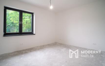 Na predaj 4-izbová novostavba s dvojgarážou v Suchohrade