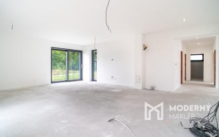 Na predaj 4-izbová novostavba s dvojgarážou v Suchohrade