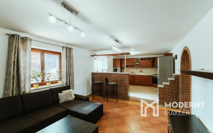 Na prenájom štýlový 4-izbový rodinný dom v Trenčíne