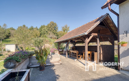 Na predaj trojpodlažný rodinný dom v lokalite Žitná - Radiša