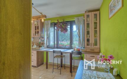 Na predaj trojpodlažný rodinný dom v lokalite Žitná - Radiša