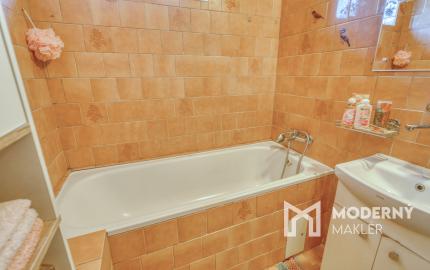 Na predaj trojpodlažný rodinný dom v lokalite Žitná - Radiša