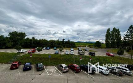 Rezervované...Exkluzívne na predaj pekný 2i byt- Bánovce n/B - ul. Lúčna , Dubnička