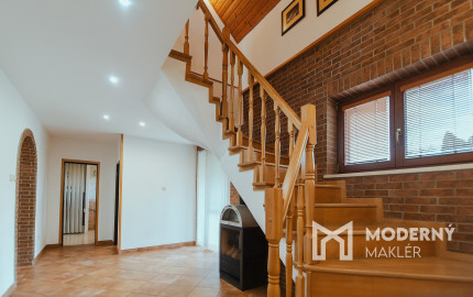Na prenájom štýlový 4-izbový rodinný dom v Trenčíne