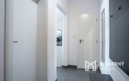 Na predaj moderný 3-izbový byt vo výbornej lokalite Serede