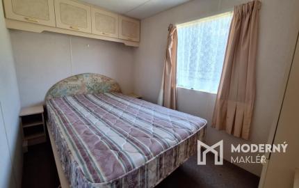 HORNÉ DRŽKOVCE – Mobilný dom s pozemkom pri potoku (790 m²)