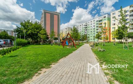 Na predaj garsónka v Seredi