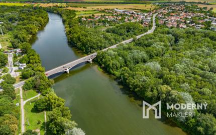 Na predaj garsónka v Seredi