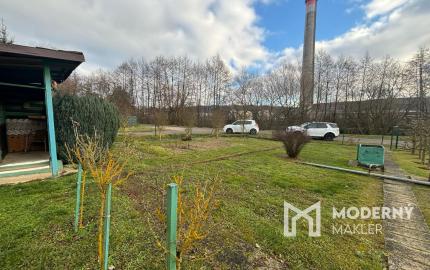 Exkluzívne na predaj  záhrada s chatkou v Bánovciach n/B