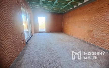 Lukratívna ponuka novostavba v Uhrovci , poz. 527m2