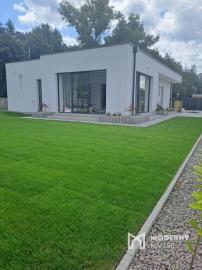 Exkluzívne iba u nás krásna novostavba v obci Uhrovec - dokončenie koniec augusta 2025