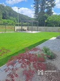 Exkluzívne iba u nás krásna novostavba v obci Uhrovec - dokončenie koniec augusta 2025